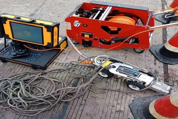 定陶CCTV管道检测机器人