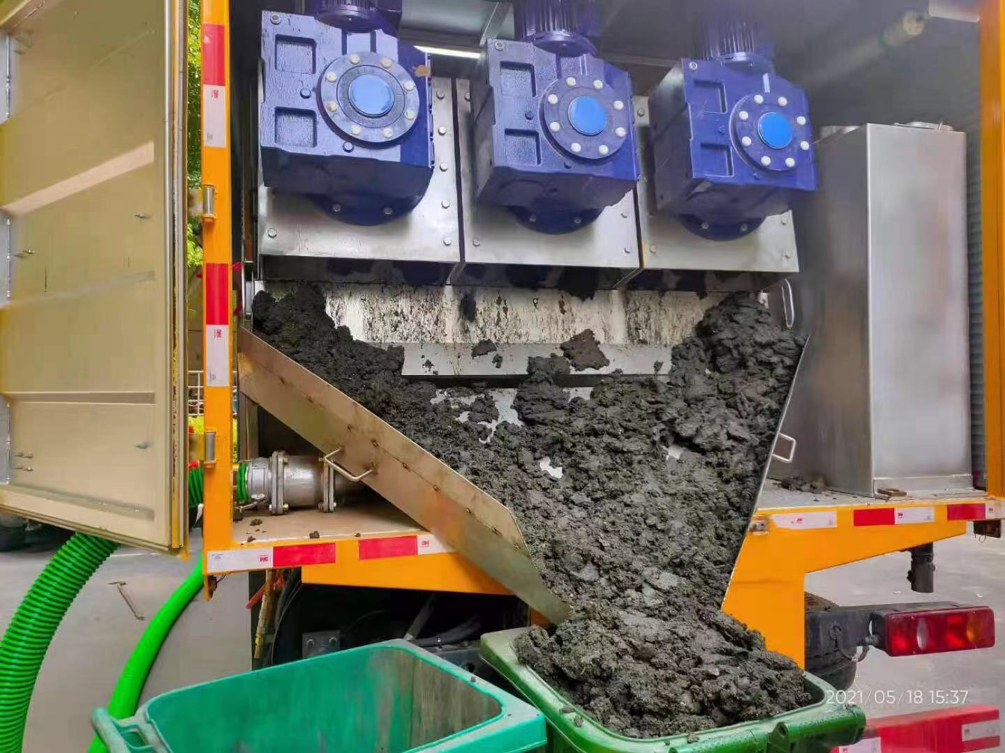 定陶化粪池清掏城市维护站-泥浆净化干湿分离处理