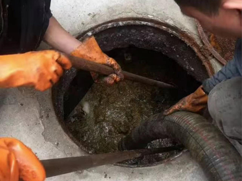 定陶清理化粪池时如何避免沼气的危害?